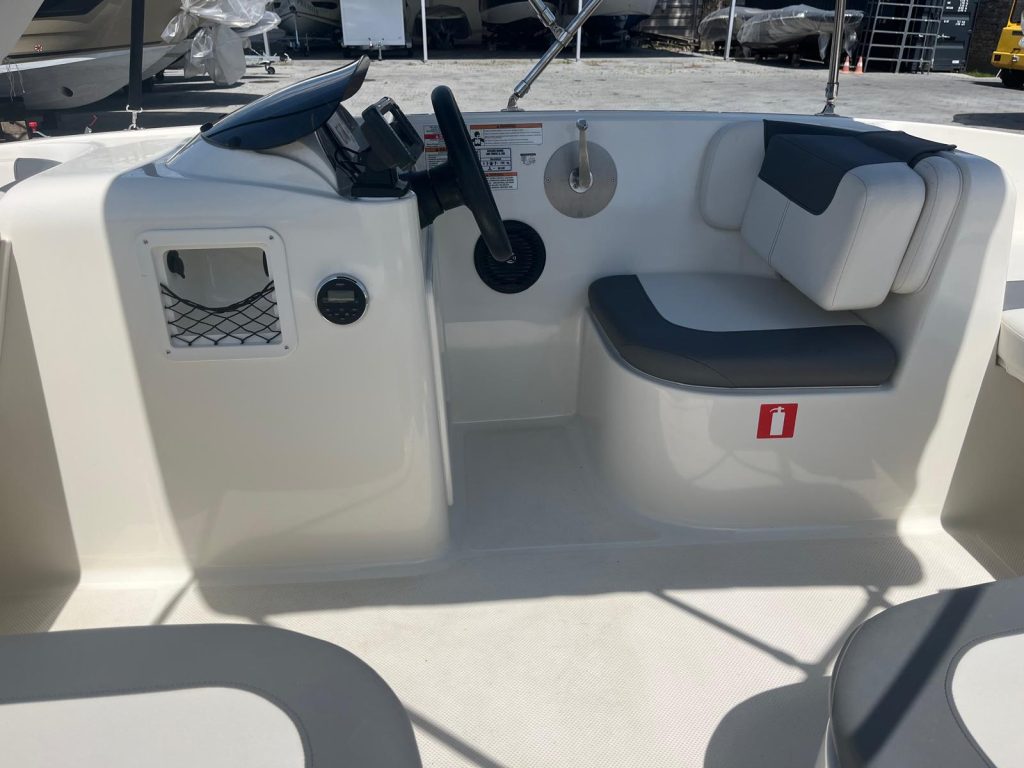 Bayliner E5 greencruzer használt elektromos hajó eladó