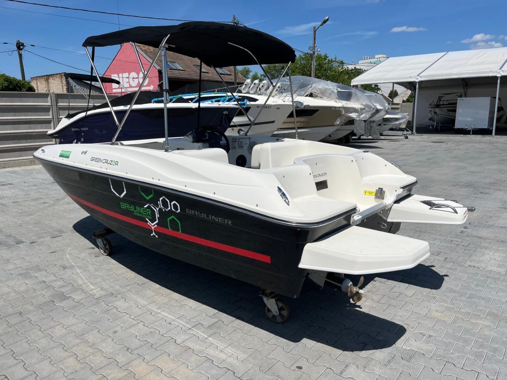 Bayliner E5 greencruzer használt elektromos hajó eladó