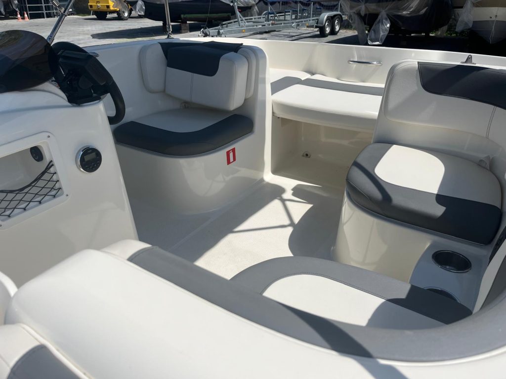 Bayliner E5 greencruzer használt elektromos hajó eladó
