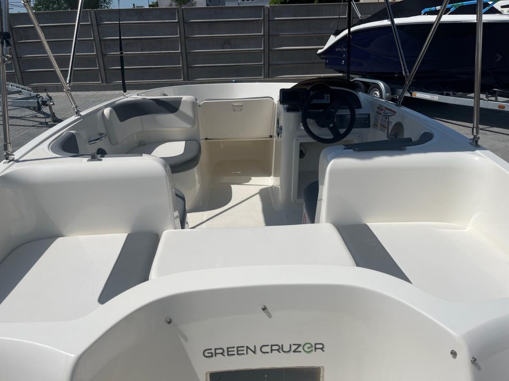 Bayliner E5 greencruzer használt elektromos hajó eladó