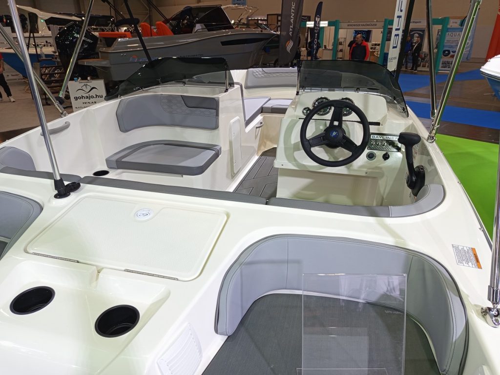 Eladó elektromos hajó