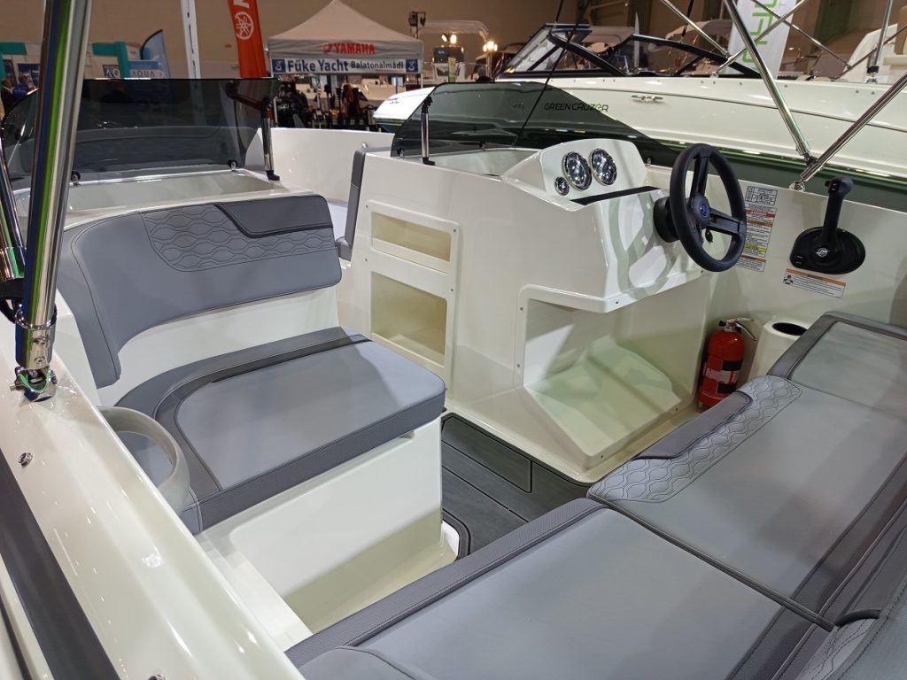 Eladó elektromos hajó