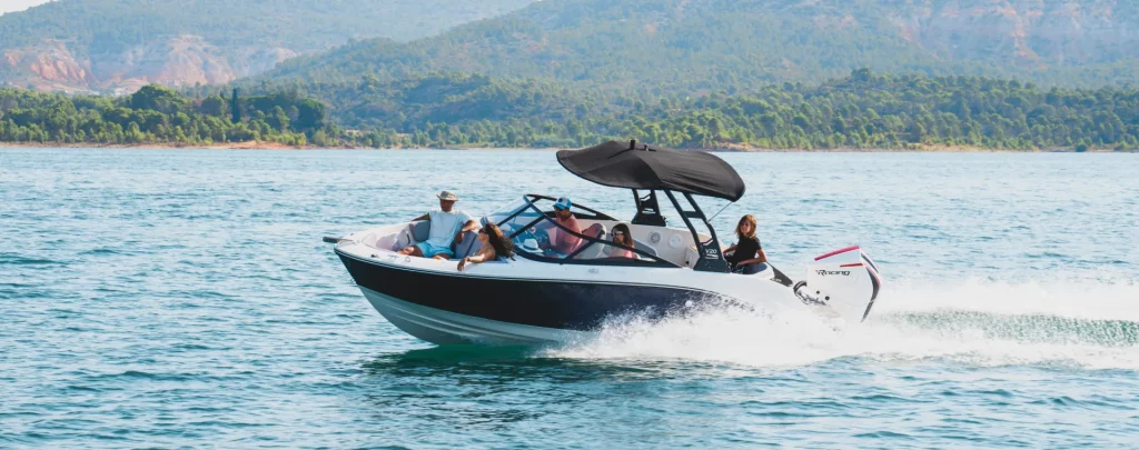 Bayliner v20 motorcsónak