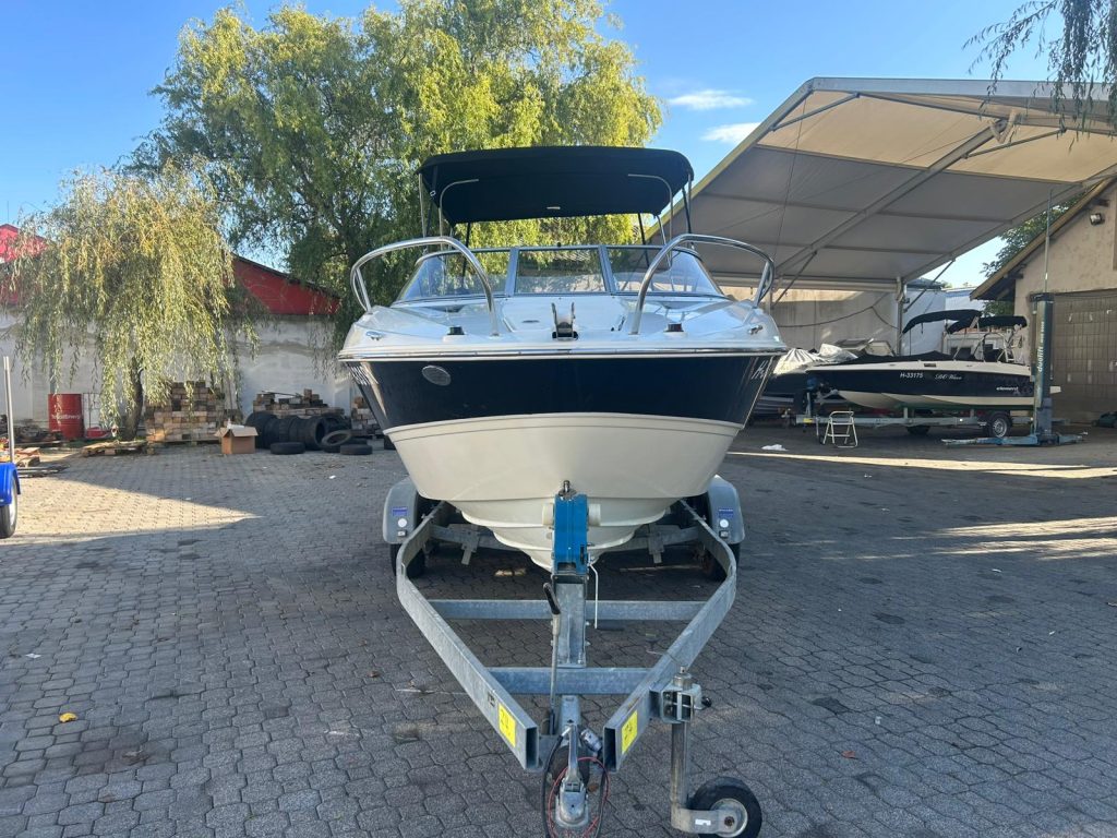 eladó használt motorcsónak