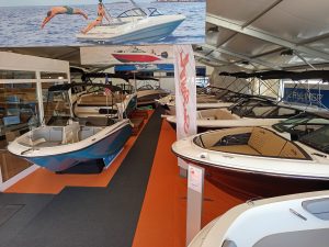 Eladó akciós motorcsónak